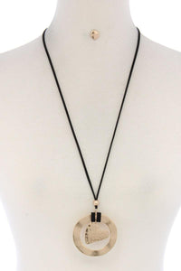 Hammered Circle Heart Shape Pendant Suede Necklace