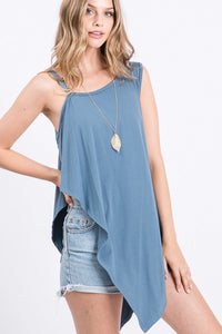 Solid Knit Top Is Fearing A Round Neckline And Side Hi-low